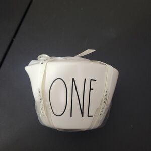 Rae Dunn Measuring cups stack new with tags